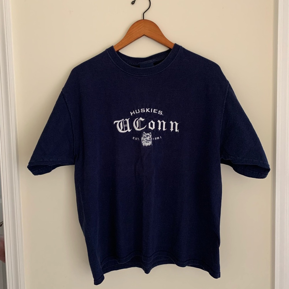 Uconn T-Shirt